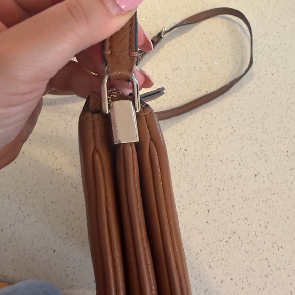 Kate Spade Leila Triple Gusset Crossbody bag. - Picture 11 of 17